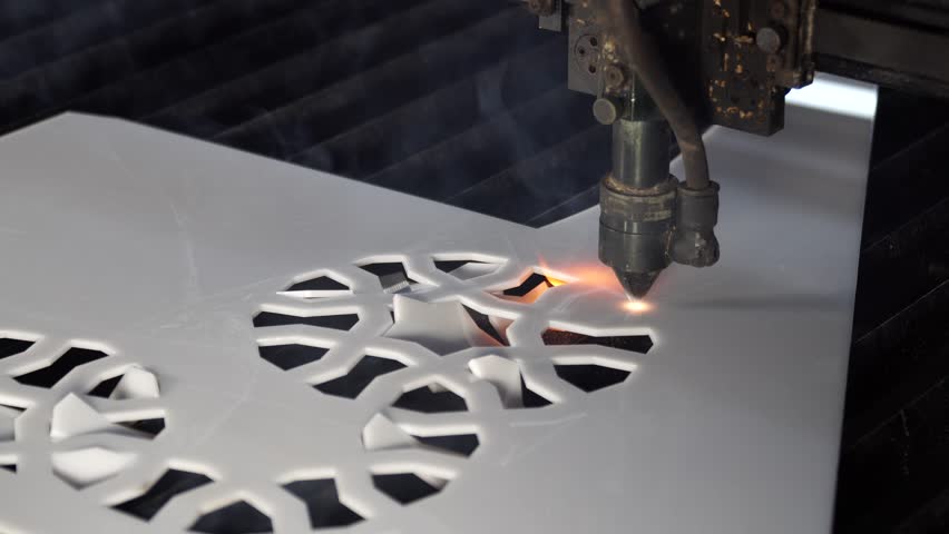 Découpeur laser moderne
