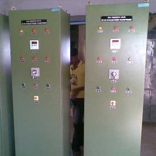 Kabinet marshaling dengan sakelar luar