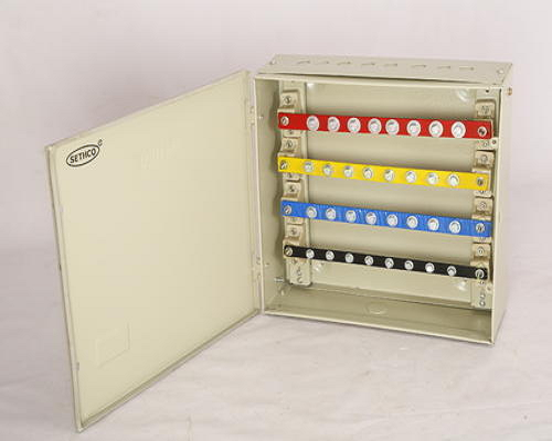 https://www.Xinvic.com/wp-content/uploads/2020/03/1Busbar-Enclosure.png