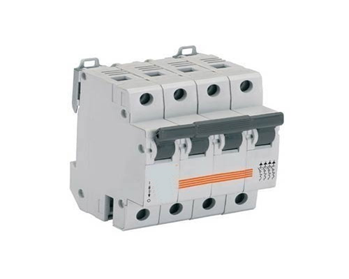 https://www.Xinvic.com/wp-content/uploads/2020/08/8.-Miniature-Circuit-Breakers.png