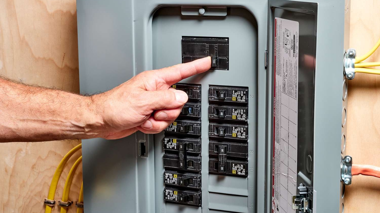 How to Replace a Circuit Breaker