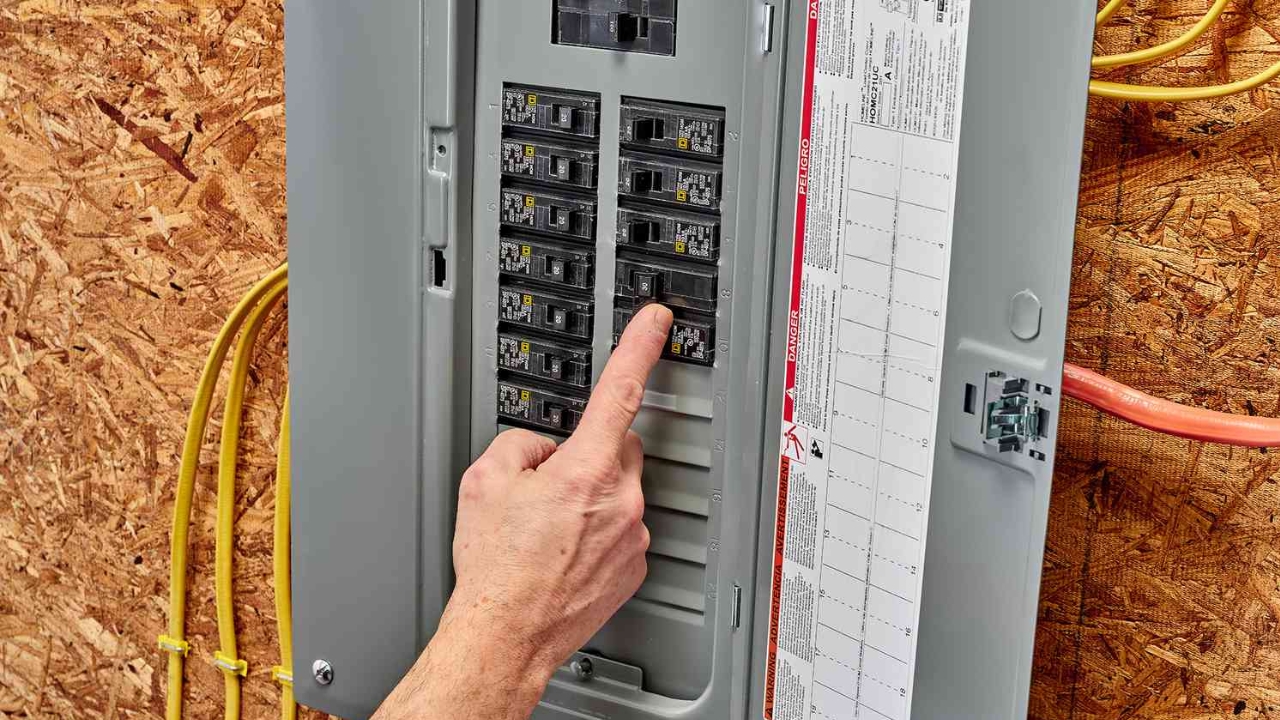Colocando o disjuntor no painel