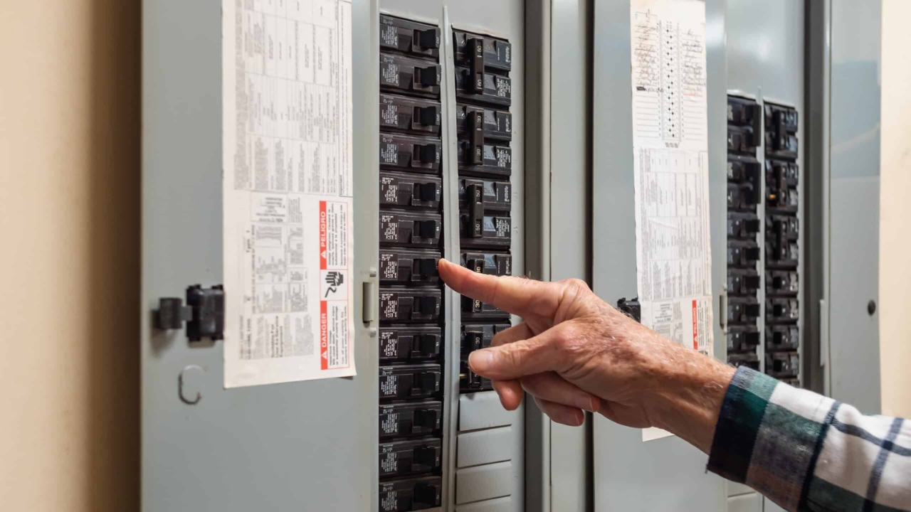 Understanding Circuit Breakers and Fuse Box