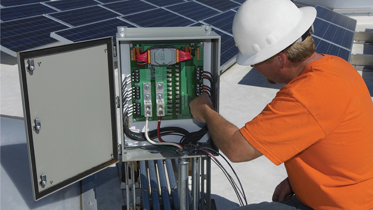 Junction Box Used for Outdoor and Renewable Modular Systems